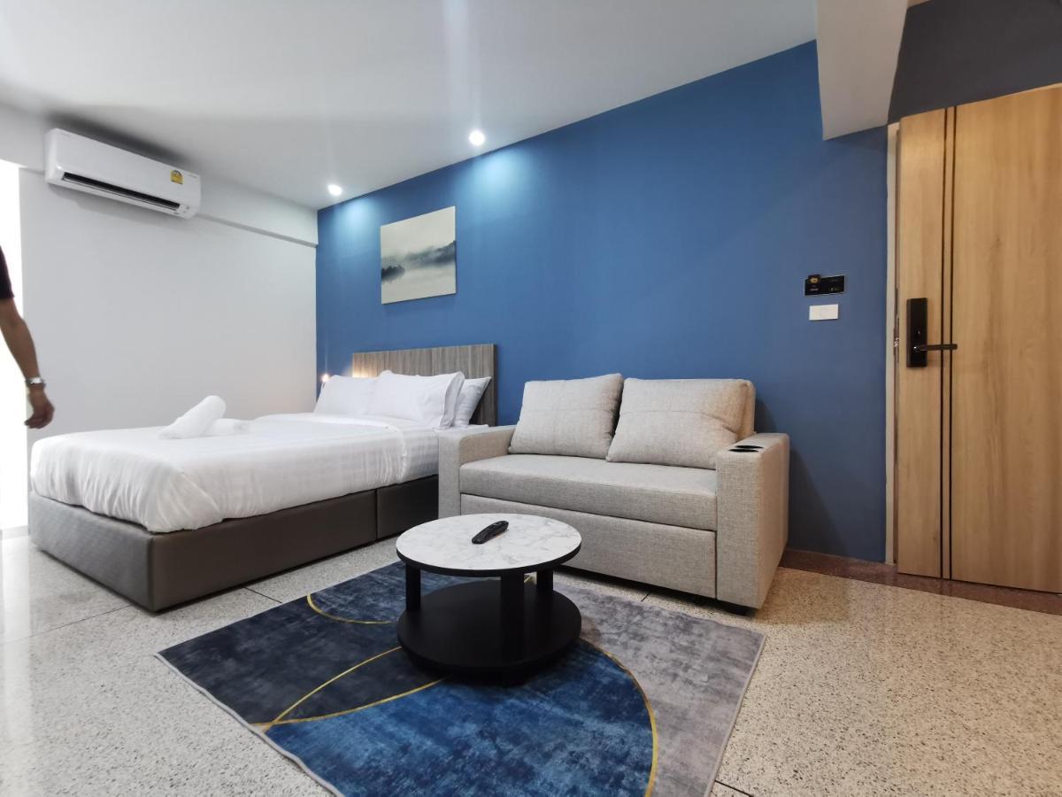 Abc@48 Hotel & Service Apartment Bangkok Bagian luar foto